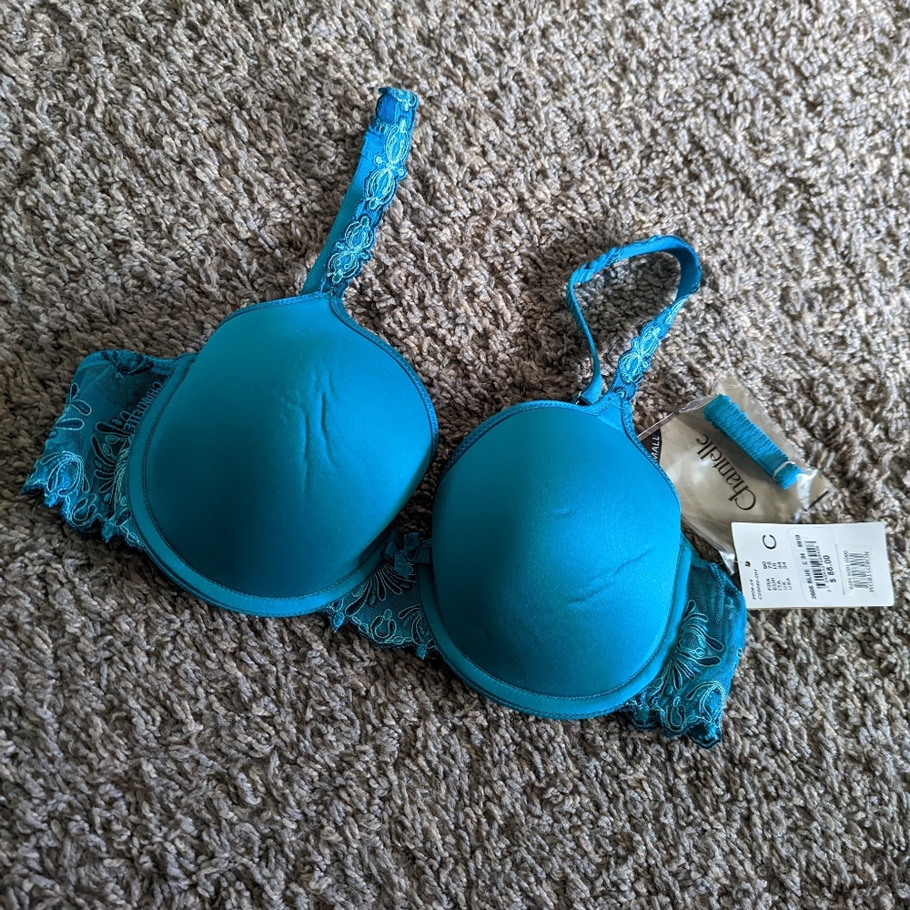 Chantelle bra